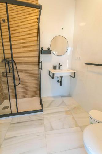 Canovas Nerja - Estudio Corona Playa