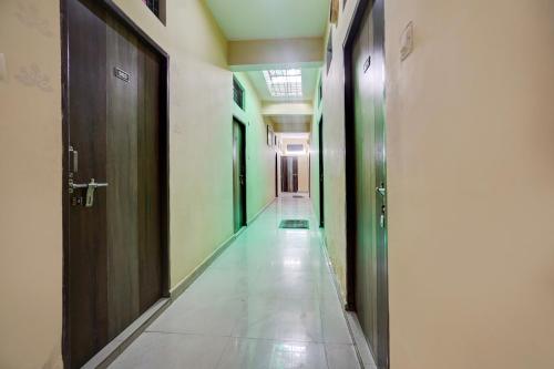 Gambar di galeri bagi Hotel O Shyam Utsav di Mirzāpur