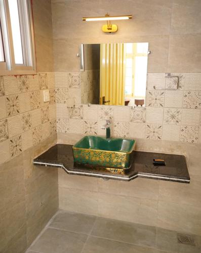 Ένα μπάνιο στο Hunza Elites hotel