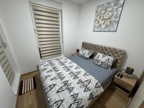 Postel nebo postele na pokoji v ubytování Apartman CRYSTAL Vrnjačka Banja