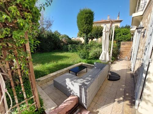 Cannes centre avec parking et jardin