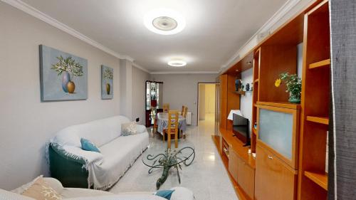 Appartement , proche centre ville commerce plage