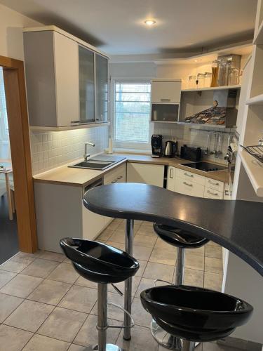 Una cocina o cocineta en Butterfly Residence,165m2 Spacious Apartment with 4 Free Parking Spaces,Playground and Gym