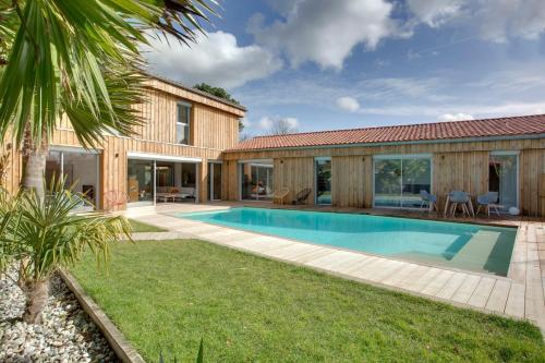Stunning Villa 10p, with pool