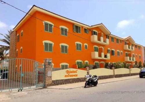 Time Out DjadSal Residence AC Wifi