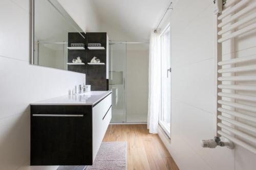 Luminoso Appartamento con Terrazzo