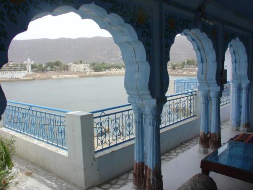 a view of the river from a balcony at Hotel Bharatpur Palace in Pushkar