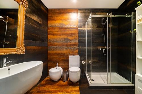 WHome Elegant Stay in Lisbon's Historic Bairro Alto