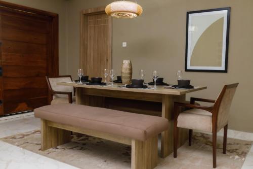Fotografie z fotogalerie ubytování Zen Executive Penthouse, Victoria Island v destinaci Lagos