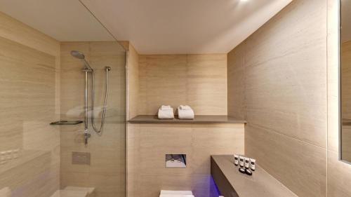 Koupelna v ubytování Distinction Luxmore Hotel