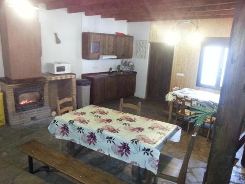 A kitchen or kitchenette at Albergue San Pelayo
