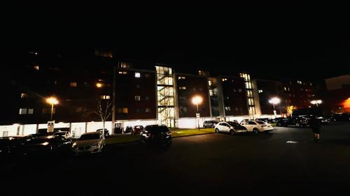 2BR City Centre Skyline Apt - Free secure parking photo 71