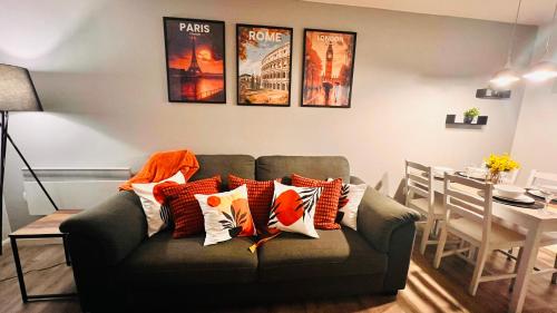 2BR City Centre Skyline Apt - Free secure parking photo 81