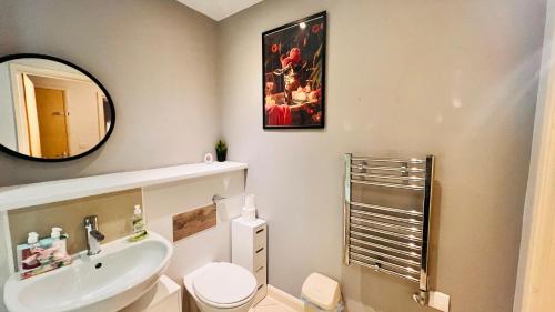 2BR City Centre Skyline Apt - Free secure parking photo 88