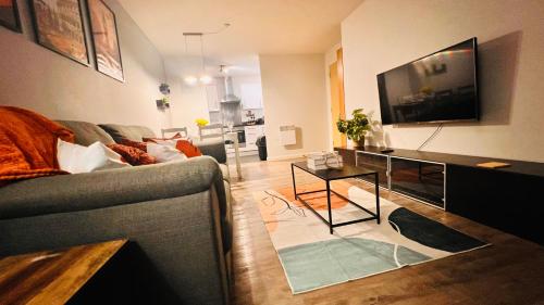 2BR City Centre Skyline Apt - Free secure parking photo 62