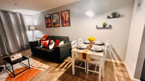 2BR City Centre Skyline Apt - Free secure parking photo 61