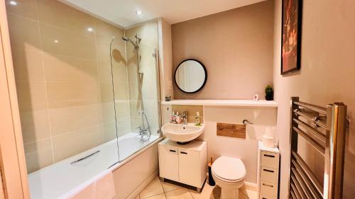 2BR City Centre Skyline Apt - Free secure parking photo 25