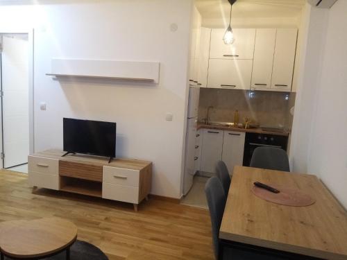 Una cocina o cocineta en Moj kutak Sokobanja