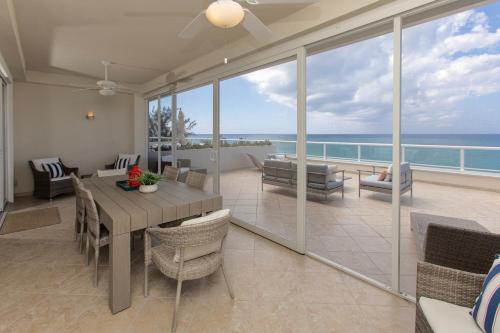 South Bay Beach Club #28 - 3Bedroom 2 Bathroom Unit