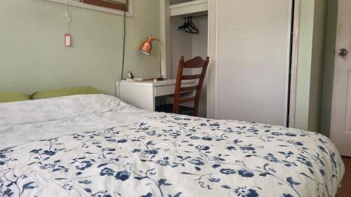 Postel nebo postele na pokoji v ubytování Double Rooms exit24 on M1