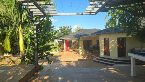 a view of a house from the outside at El Jardín Secreto in Trinidad