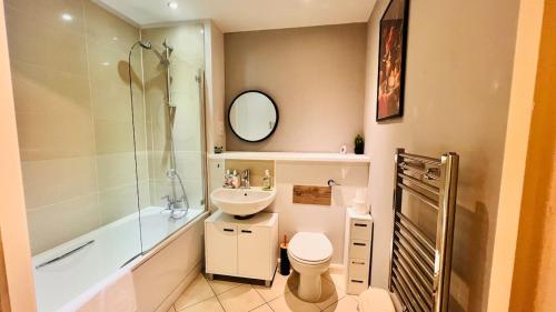 2BR City Centre Skyline Apt - Free secure parking photo 115