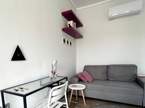 Elegant Downtown Studio by White Tower