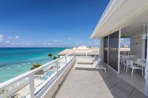 South Bay Beach Club #34 - 3-Bedroom 2-Bathroom Unit