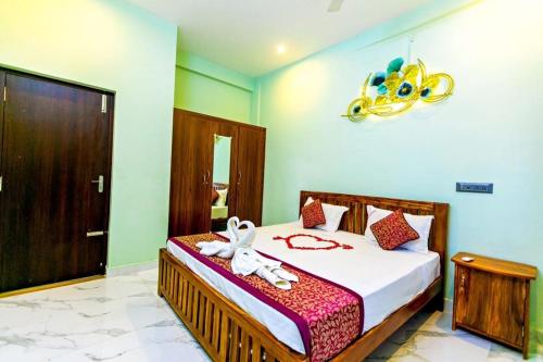 Katil atau katil-katil dalam bilik di Full Property 5 x 1BHK Private Apartments with Swimming Pool - Perfect for Groups & Families