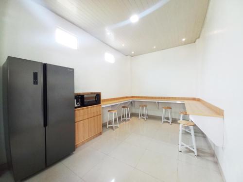 Una cocina o zona de cocina en Hometown Residence
