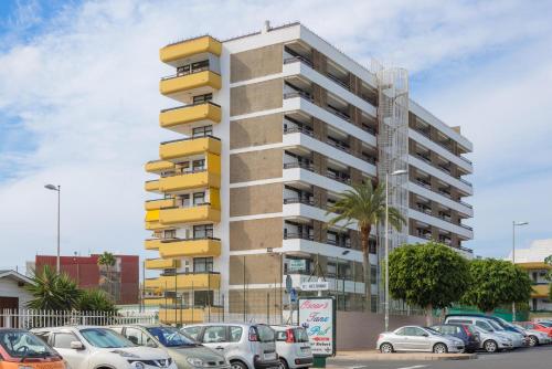 Apartamentos Las Arenas, Playa del Ingles – Updated 2023 Prices