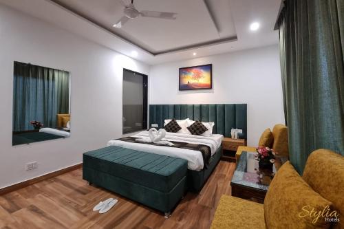 Postel nebo postele na pokoji v ubytování Hotel Moonglade By Royal Stays Dalhousie
