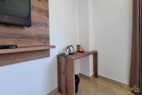 TV a/nebo společenská místnost v ubytování Hotel Moonglade By Royal Stays Dalhousie