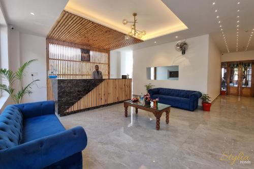 Posezení v ubytování Hotel Moonglade By Royal Stays Dalhousie