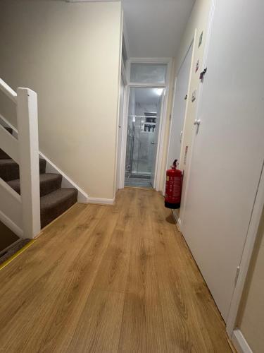Gambar di galeri bagi Decosy Apartment di London