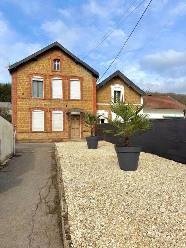 Maison Vrigne aux bois