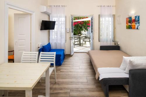 Day One Fira Mansion