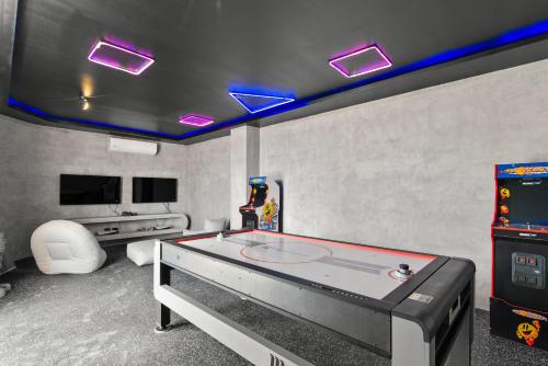 Η αίθουσα παιχνιδιών του Guest INN Home - Elements Suites