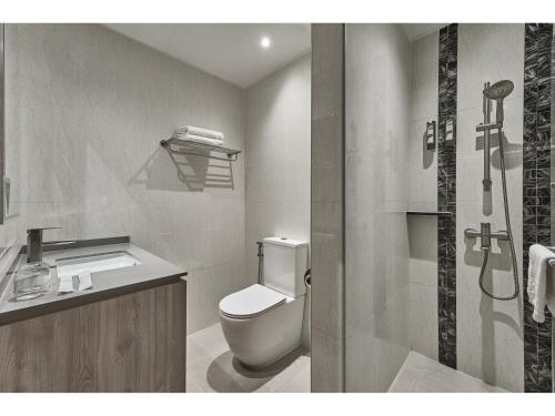 Salle de bains dans l'établissement Metro Y Hotel Singapore