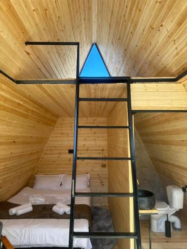 Voodi või voodid majutusasutuse Vardzia Glamping toas