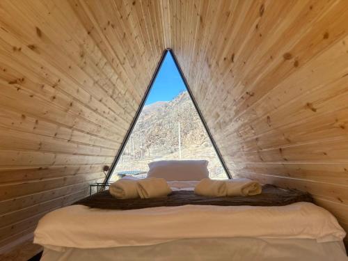 Voodi või voodid majutusasutuse Vardzia Glamping toas