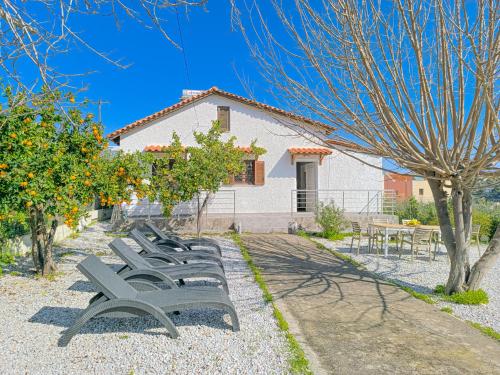Charming house 8 minutes walk from Almyrida beach - Private parking - Starlink internet