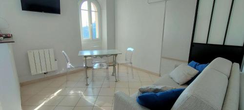 Studio cabine 3 personnes COLLIOURE AR000-C04