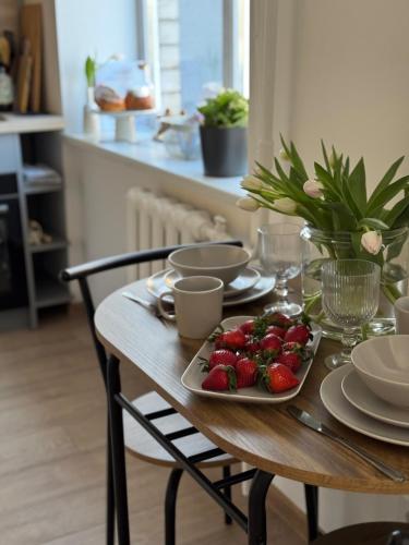 Makanan di atau berdekatan apartmen
