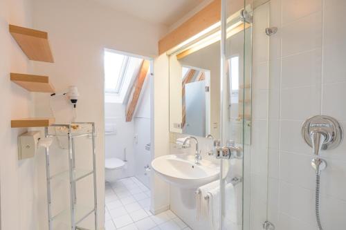 Geldernhaus Hotel garniにあるバスルーム