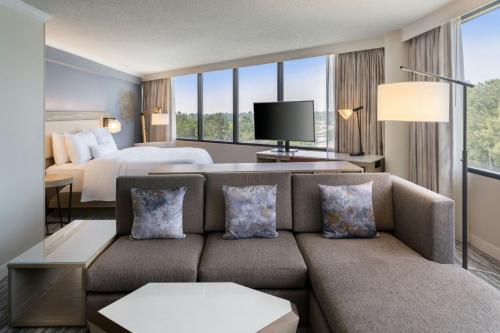 Khu vực ghế ngồi tại The Westin Atlanta Airport
