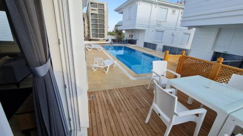 Πισίνα στο ή κοντά στο Villas with Pool, Turkish Bath & Forest View near Antalya