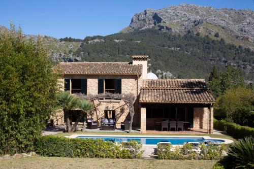 VILLA CAN PERIC WITH POOL Quiet and spacious WIFI