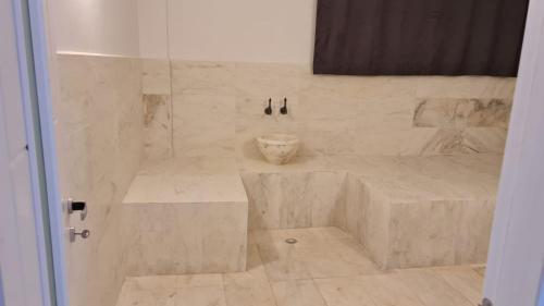 Ένα μπάνιο στο Villas with Pool, Turkish Bath & Forest View near Antalya