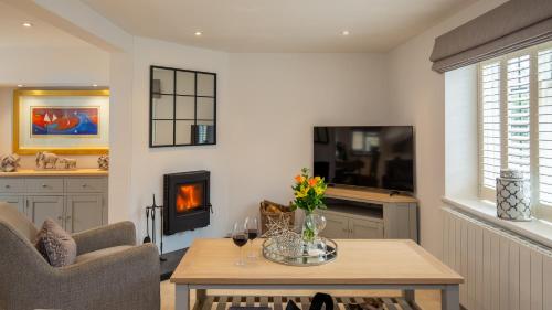 Μια τηλεόραση ή/και κέντρο ψυχαγωγίας στο Gordon Cottage